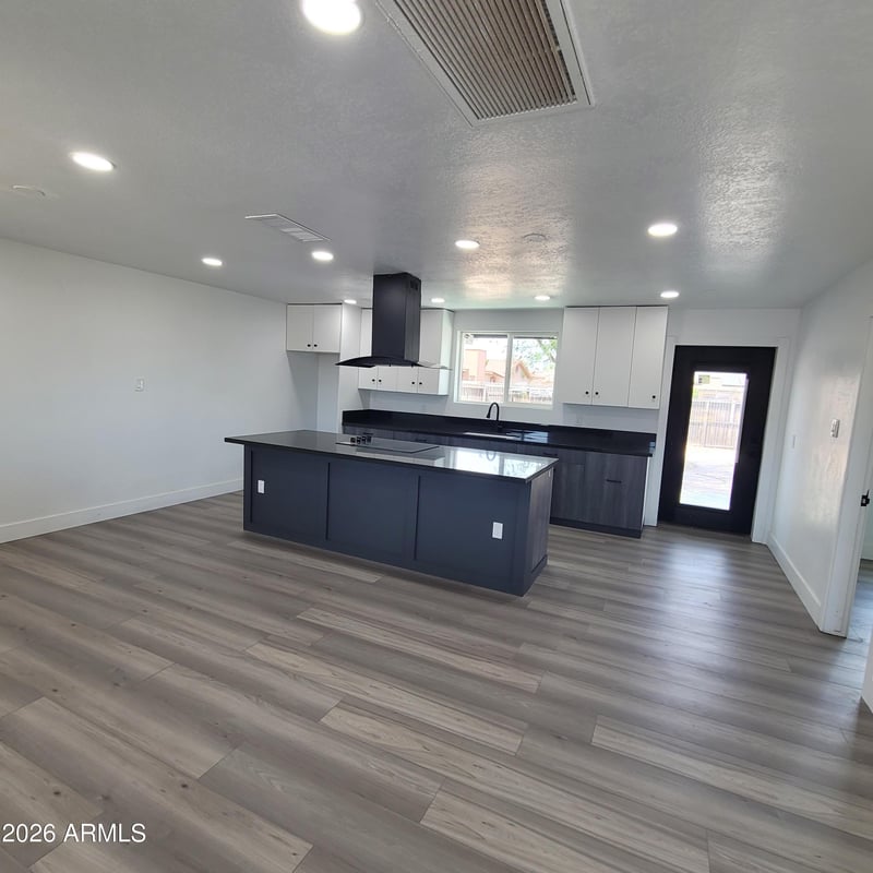 4022 N 55th Ave, Phoenix, AZ 85031