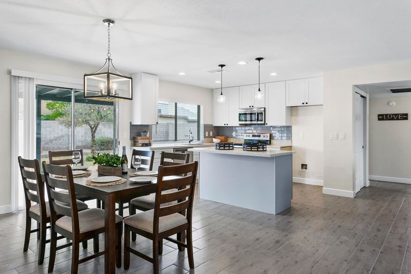 4022 W Joan De Arc Ave, Phoenix, AZ 85029