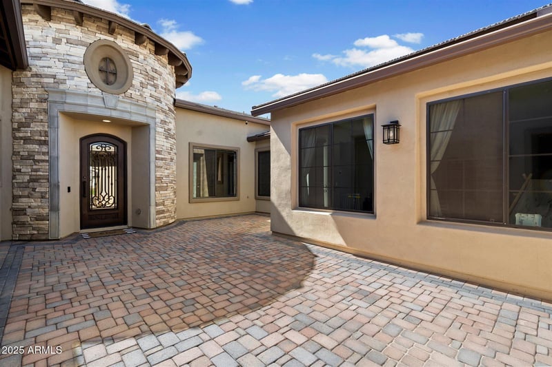 4023 E Minton Cir, Mesa, AZ 85215