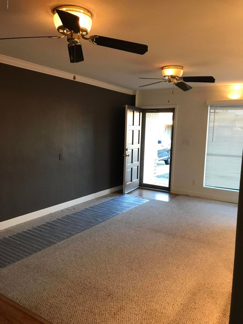 4023 W Villa Rita Dr, Glendale, AZ 85308