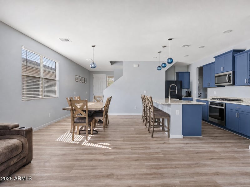 4024 W Suncup Dr, San Tan Valley, AZ 85144