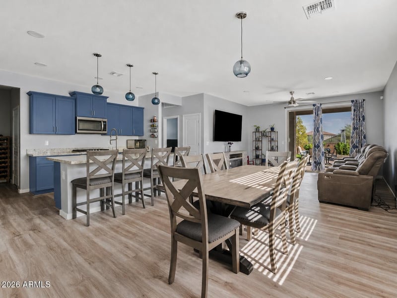 4024 W Suncup Dr, San Tan Valley, AZ 85144