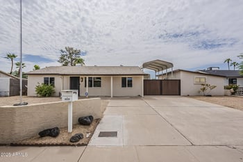 4025 Surrey Ave, Phoenix, AZ 85032
