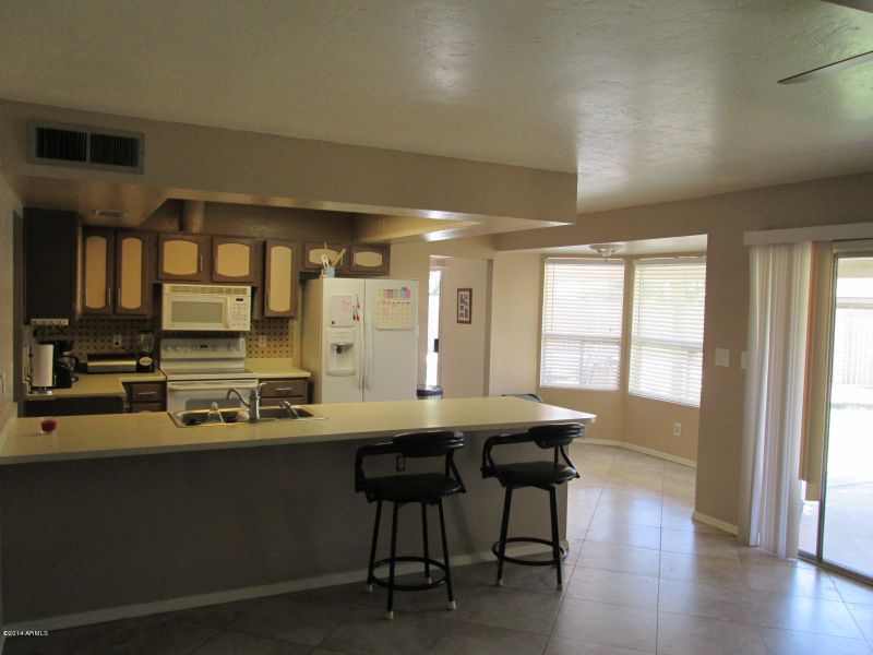 4025 W Anderson Dr, Glendale, AZ 85308