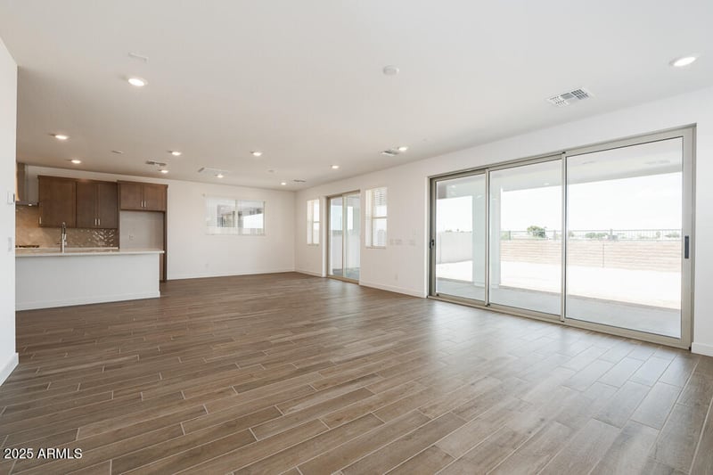40250 Alegre Dr, San Tan Valley, AZ 85140
