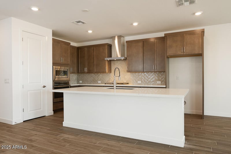 40250 Alegre Dr, San Tan Valley, AZ 85140