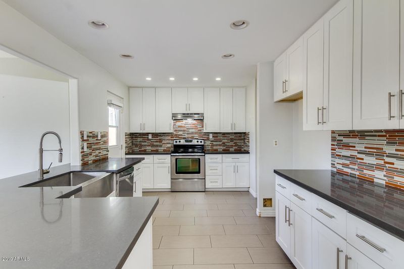 4026 E Blanche Dr, Phoenix, AZ 85032