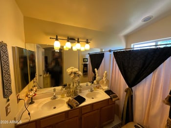 4026 Meadow Dr, Phoenix, AZ 85032