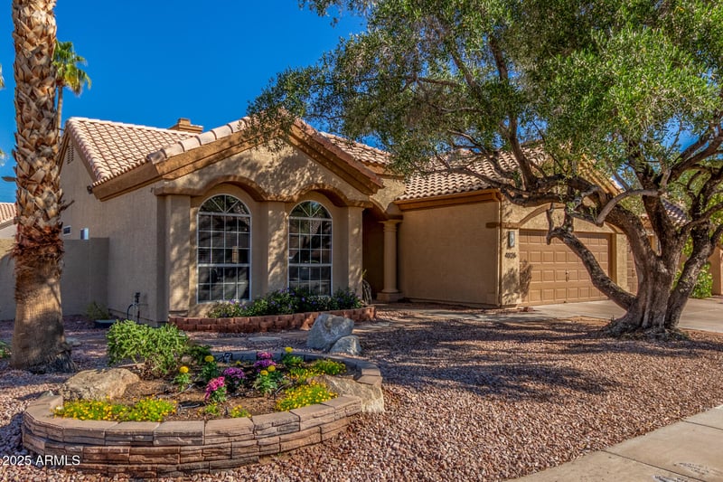 4026 Summerhaven Dr, Phoenix, AZ 85044