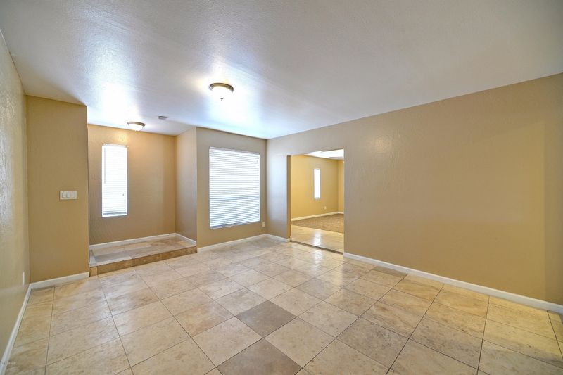 4027 E Campo Bello Dr, Phoenix, AZ 85032