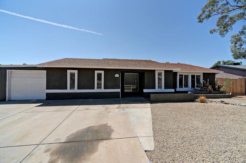 4027 E Campo Bello Dr, Phoenix, AZ 85032