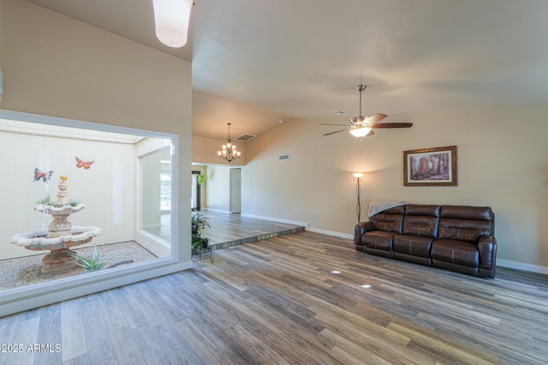 4027 E Pueblo Ave, Mesa, AZ 85206
