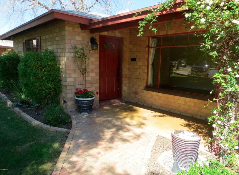 4027 N 38th Pl, Phoenix, AZ 85018