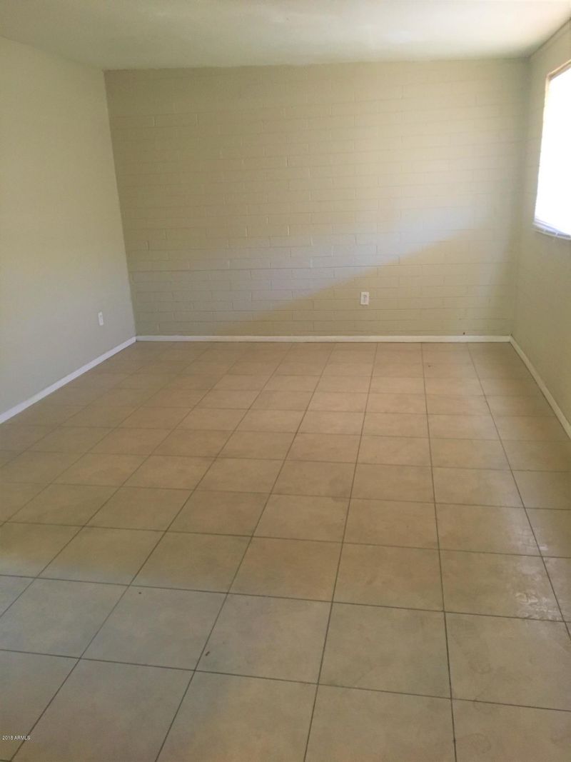 4027 W Holly St, Phoenix, AZ 85009