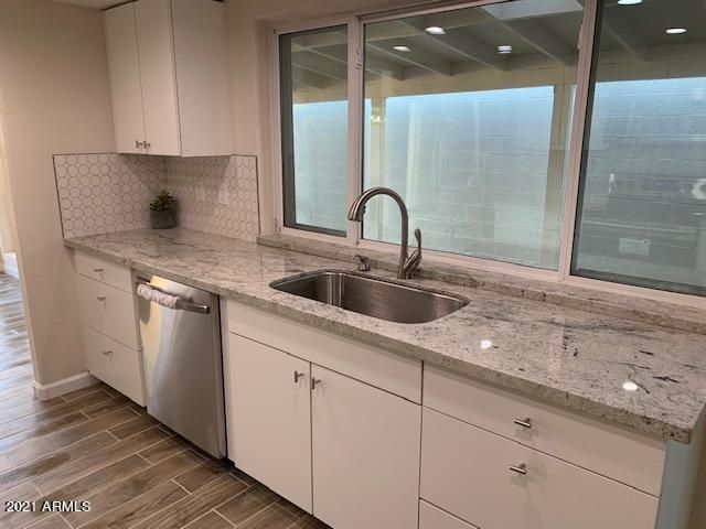 4028 W Griswold Rd, Phoenix, AZ 85051