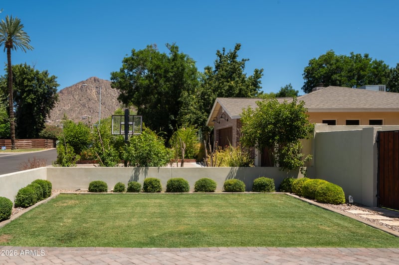 4029 57th Pl, Phoenix, AZ 85018