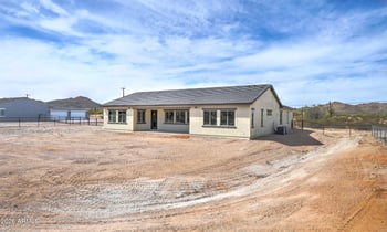 4029 Silverdale Rd, San Tan Valley, AZ 85144