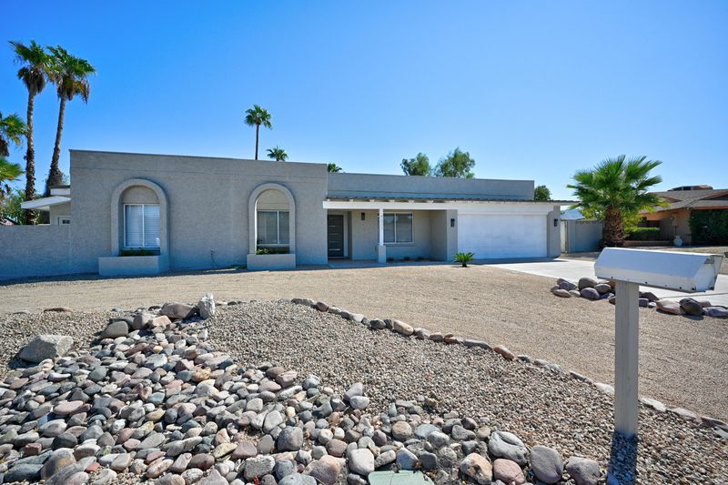 4031 E Becker Ln, Phoenix, AZ 85028