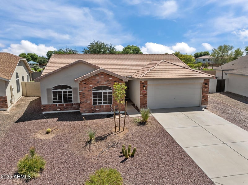 40319 Shetland Dr, San Tan Valley, AZ 85140