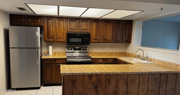 4032 Laurel Ln, Phoenix, AZ 85029