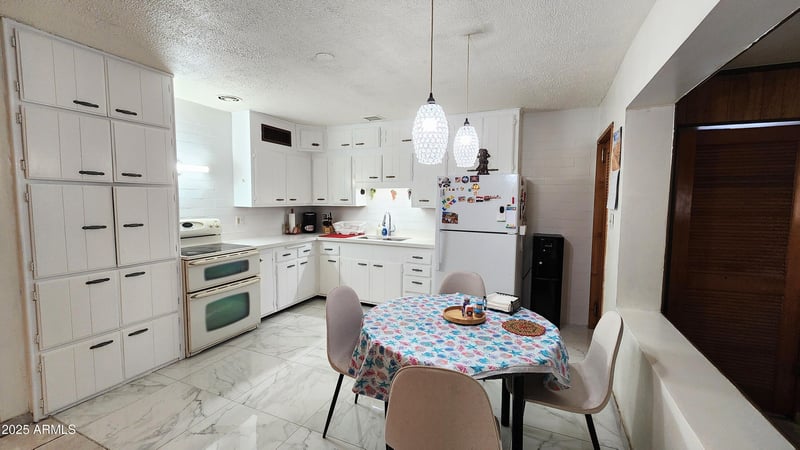 4033 Berridge Ln, Phoenix, AZ 85019