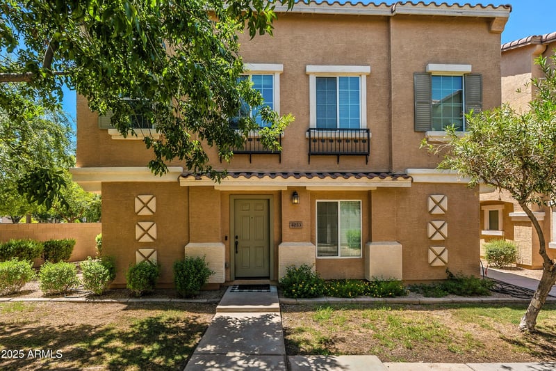 4033 Windsor Dr, Gilbert, AZ 85296