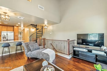 4033 Windsor Dr, Gilbert, AZ 85296