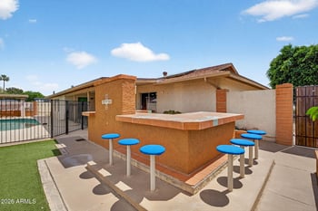 4034 Anderson Dr, Glendale, AZ 85308