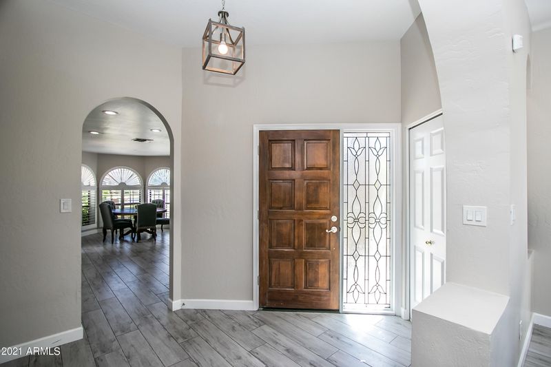 4034 E Round Hill Dr, Phoenix, AZ 85028