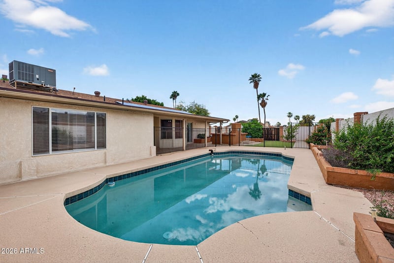 4034 Anderson Dr, Glendale, AZ 85308