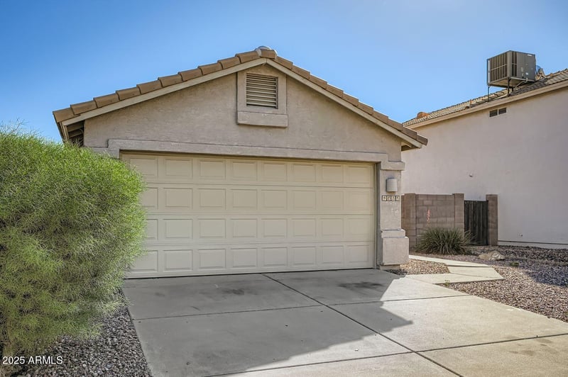 4035 Rose Garden Ln, Glendale, AZ 85308