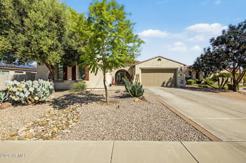 4037 E Clubview Dr, Gilbert, AZ 85298