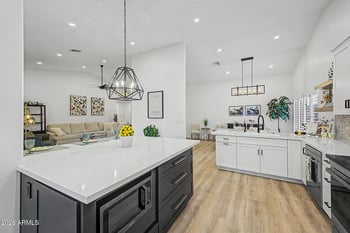 4037 E Nambe St, Phoenix, AZ 85044