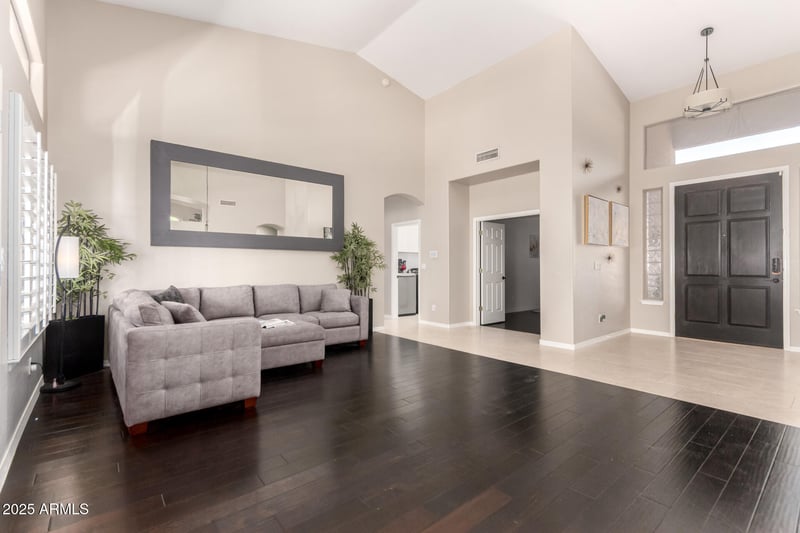 4037 Elmwood St, Mesa, AZ 85205