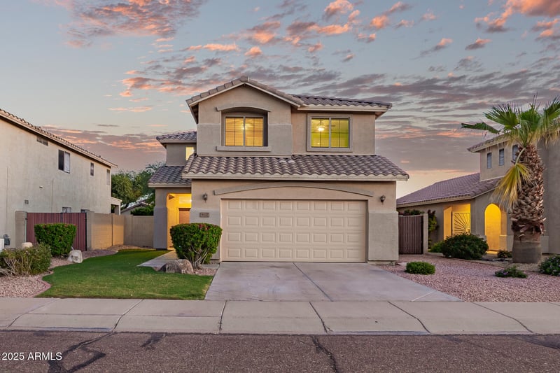 4037 Hackamore Dr, Phoenix, AZ 85083