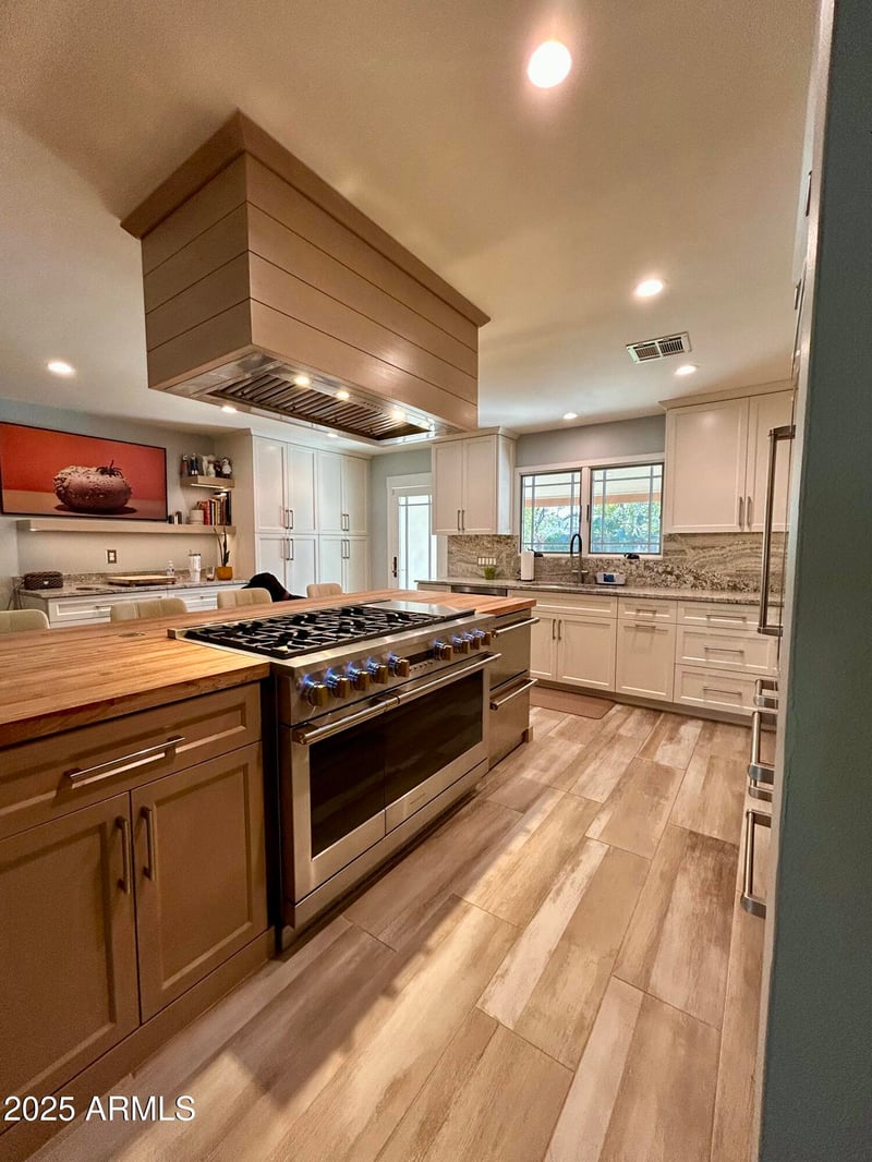 4037 Minnezona Ave, Phoenix, AZ 85018