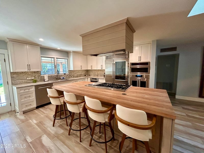 4037 Minnezona Ave, Phoenix, AZ 85018