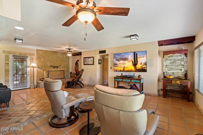 4037 Oak St, Phoenix, AZ 85008