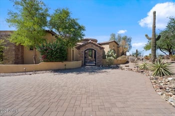 4037 Pinnacle Hills Cir, Mesa, AZ 85207