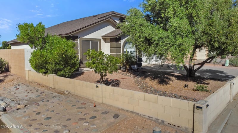 40376 Burwick Way, San Tan Valley, AZ 85140