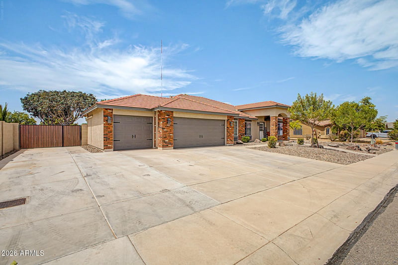 40376 N Cape Wrath Dr, San Tan Valley, AZ 85140