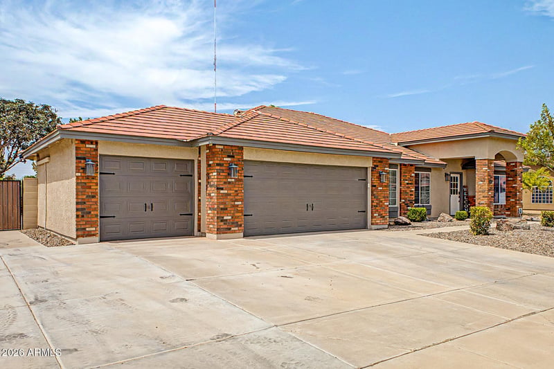 40376 N Cape Wrath Dr, San Tan Valley, AZ 85140