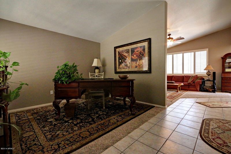 4039 E Melinda Ln, Phoenix, AZ 85050