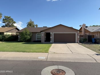 4039 Mercer Ln, Phoenix, AZ 85029