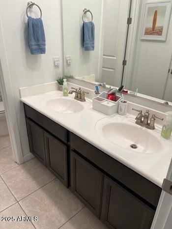 4040 Caitlin Dr, San Tan Valley, AZ 85140