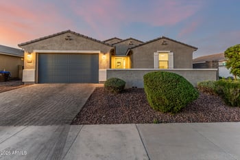 4040 Caitlin Dr, San Tan Valley, AZ 85140