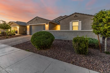 4040 Caitlin Dr, San Tan Valley, AZ 85140