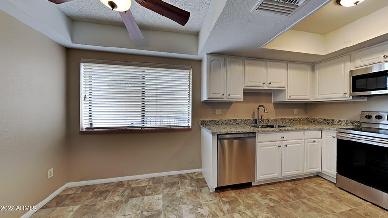 4040 E Bloomfield Rd, Phoenix, AZ 85032