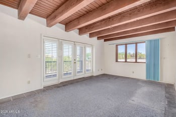 40404 New River Rd, Phoenix, AZ 85086