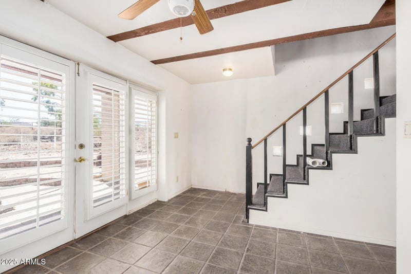 40404 New River Rd, Phoenix, AZ 85086